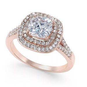 Beautiful rose gold halo statement ring size 7